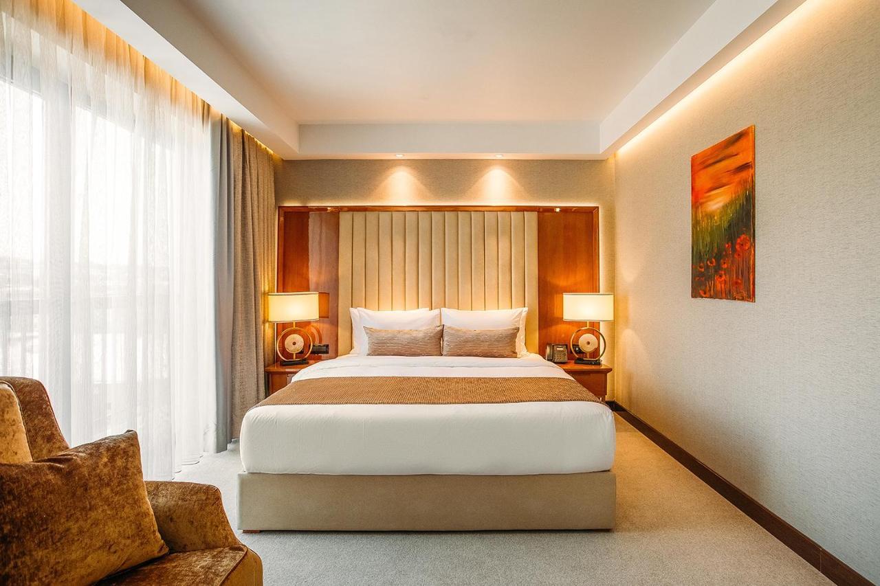 Marjan Plaza Hotel Tbilissi Extérieur photo