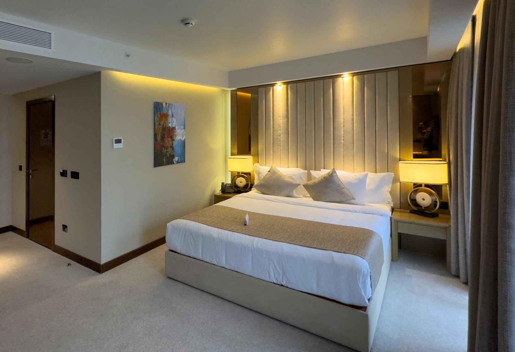 Marjan Plaza Hotel Tbilissi Extérieur photo